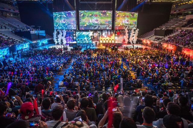 当地政府拨 当地政府拨