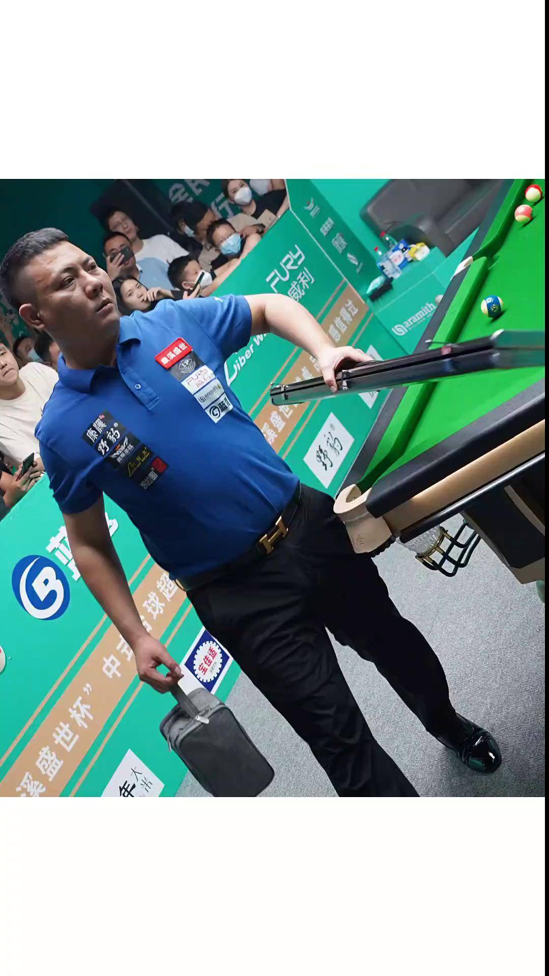 一个出人意 一个出人意