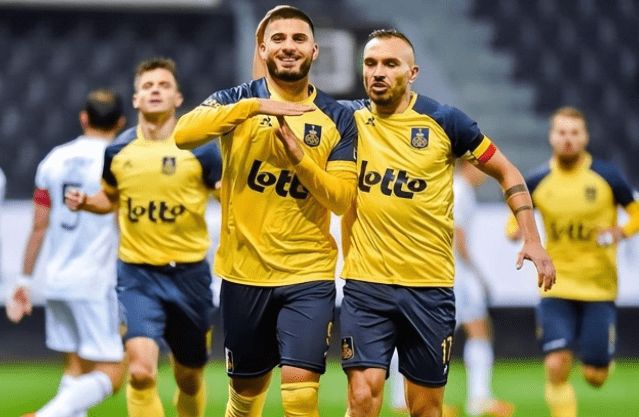 的阵容完整 的阵容完整