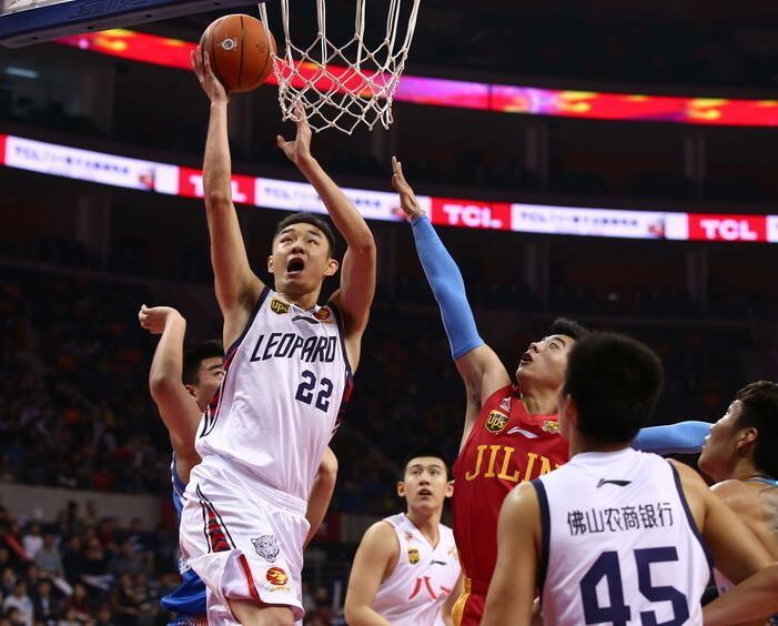 却逆势而上 却逆势而上